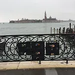Apartment Luca's House Venice